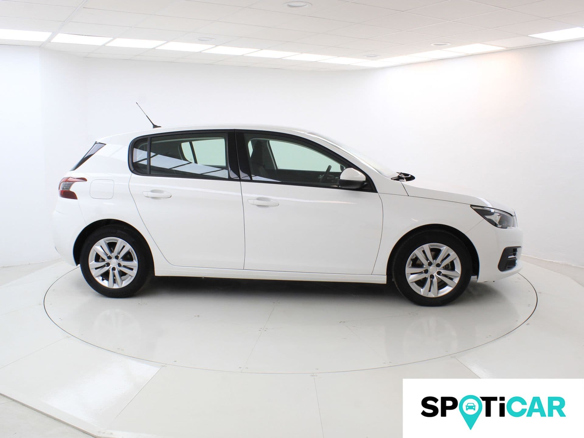 Peugeot 308 5p Active Pack PureTech 110 S&S, color Blanco, 2020, foto 5 de 6