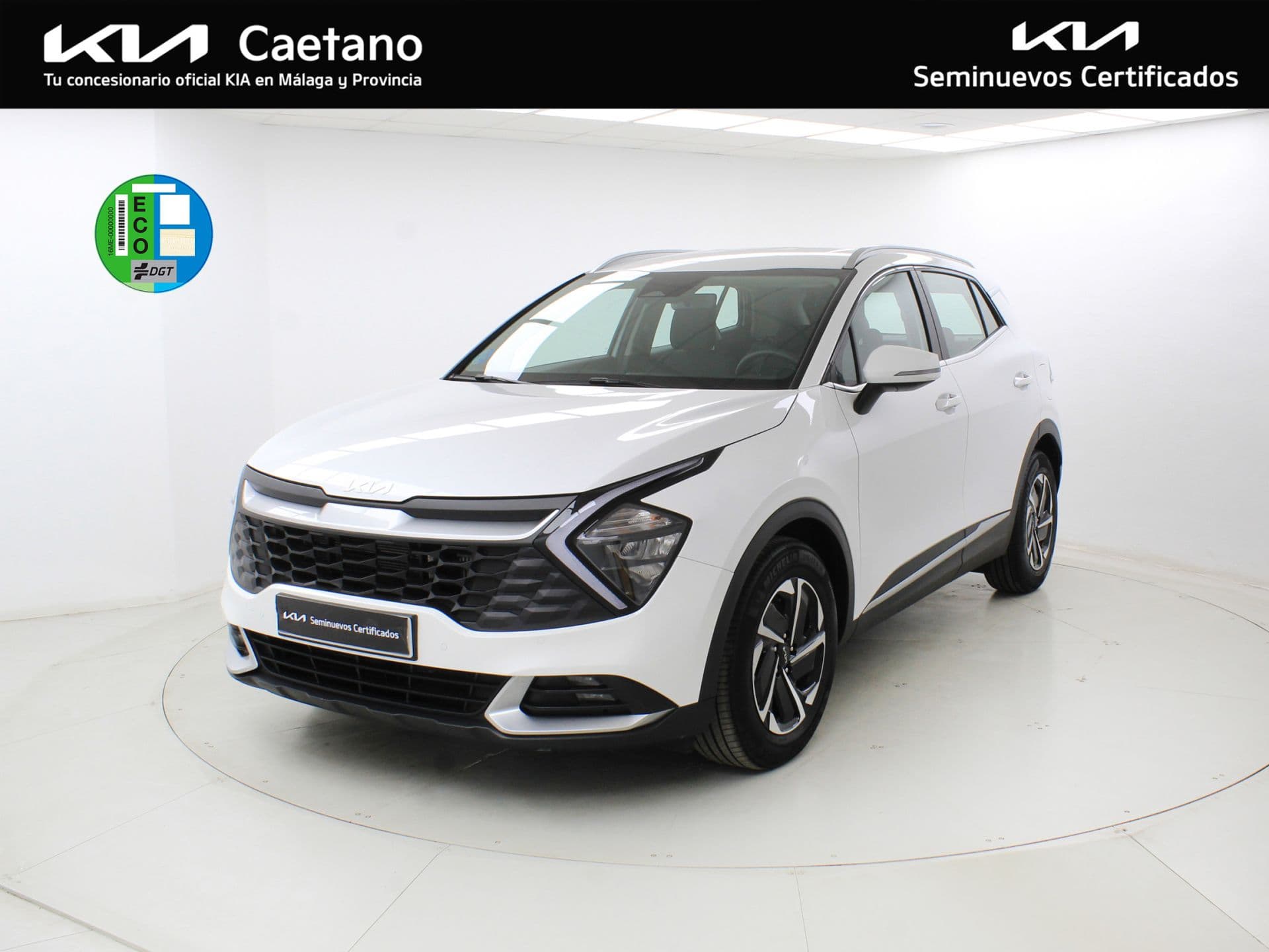 Kia Sportage 1.6 T-GDi MHEV 110kW (150CV) Drive 4x2, color Cassa White (sólido), 2022