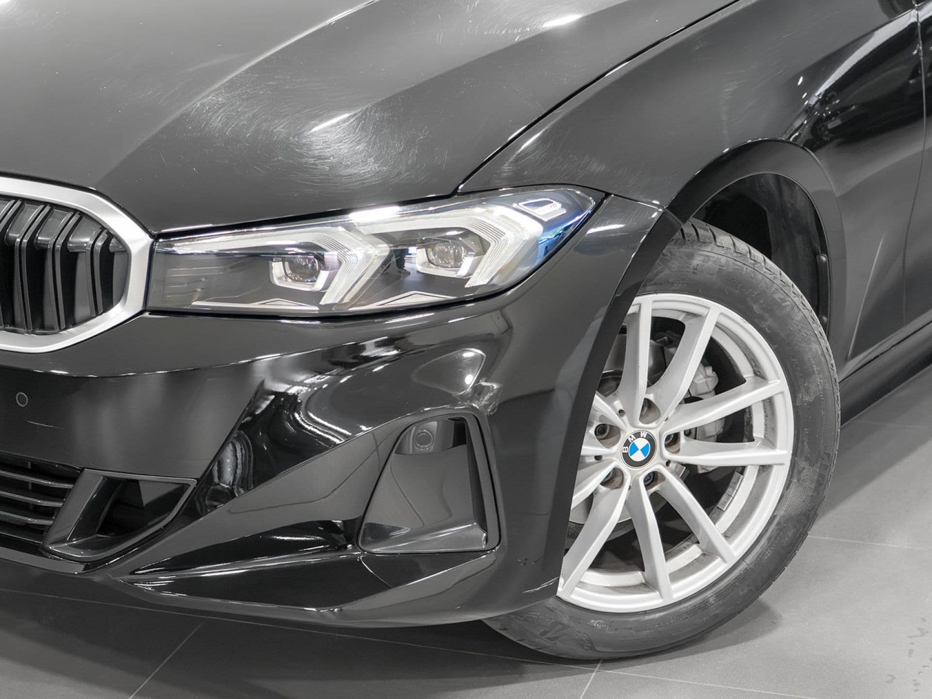 BMW Serie 3 318d Auto., color Negro (sólido), 2022, foto 6 de 8