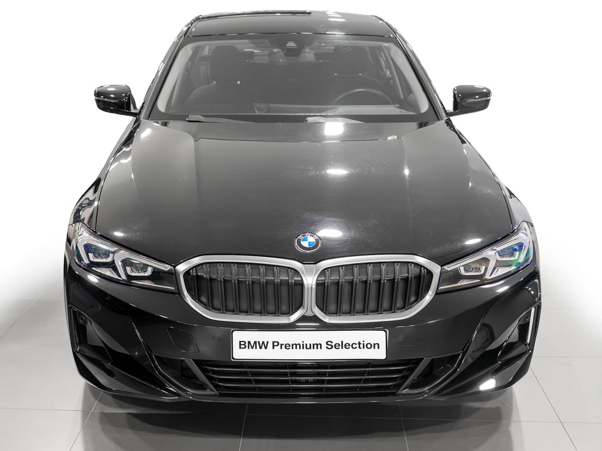 BMW Serie 3 318d Auto., color Negro (sólido), 2022, foto 2 de 8