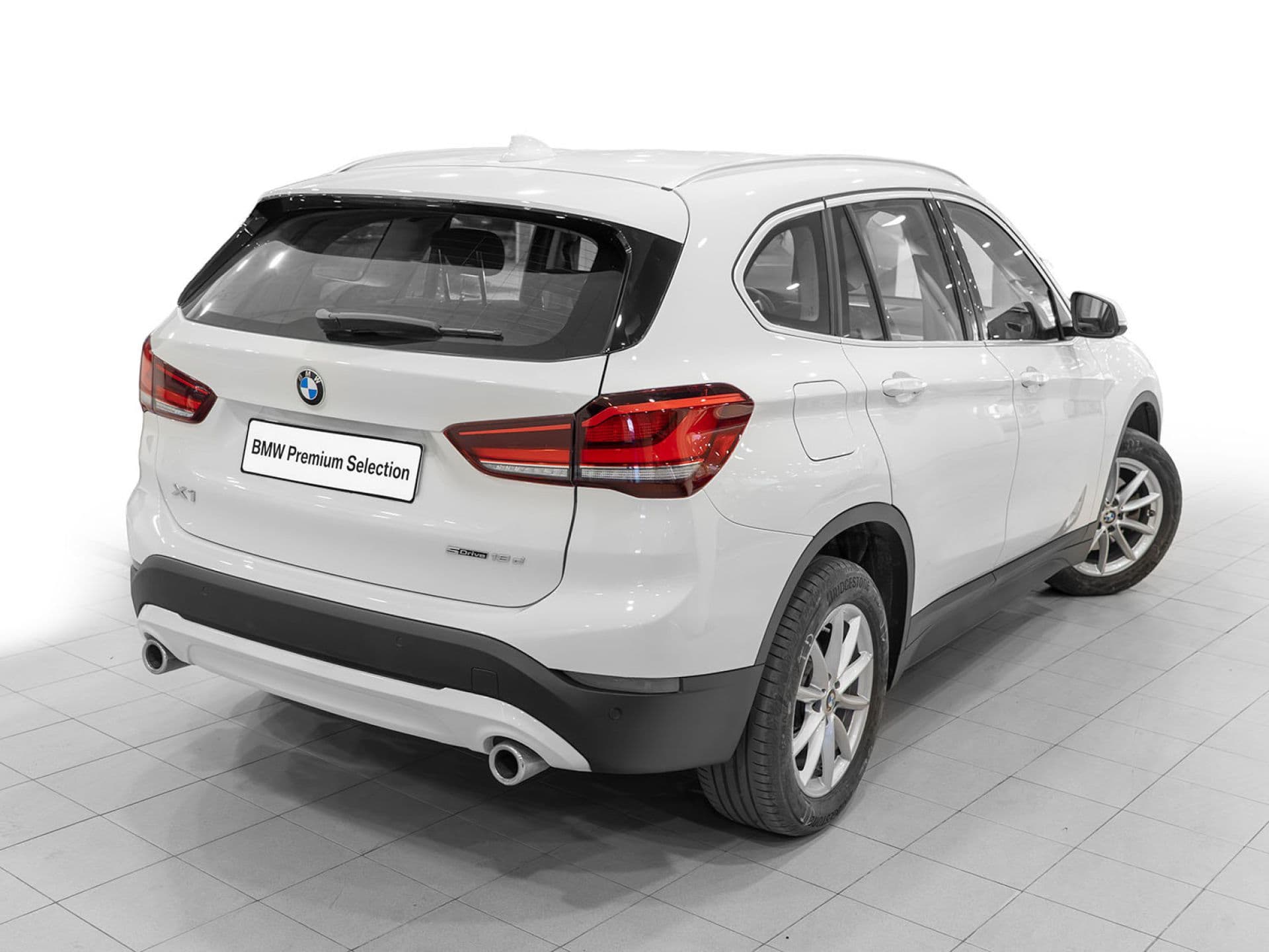 BMW X1 sDrive18d Business, color Alpinweiß (sólido), 2019, foto 4 de 8