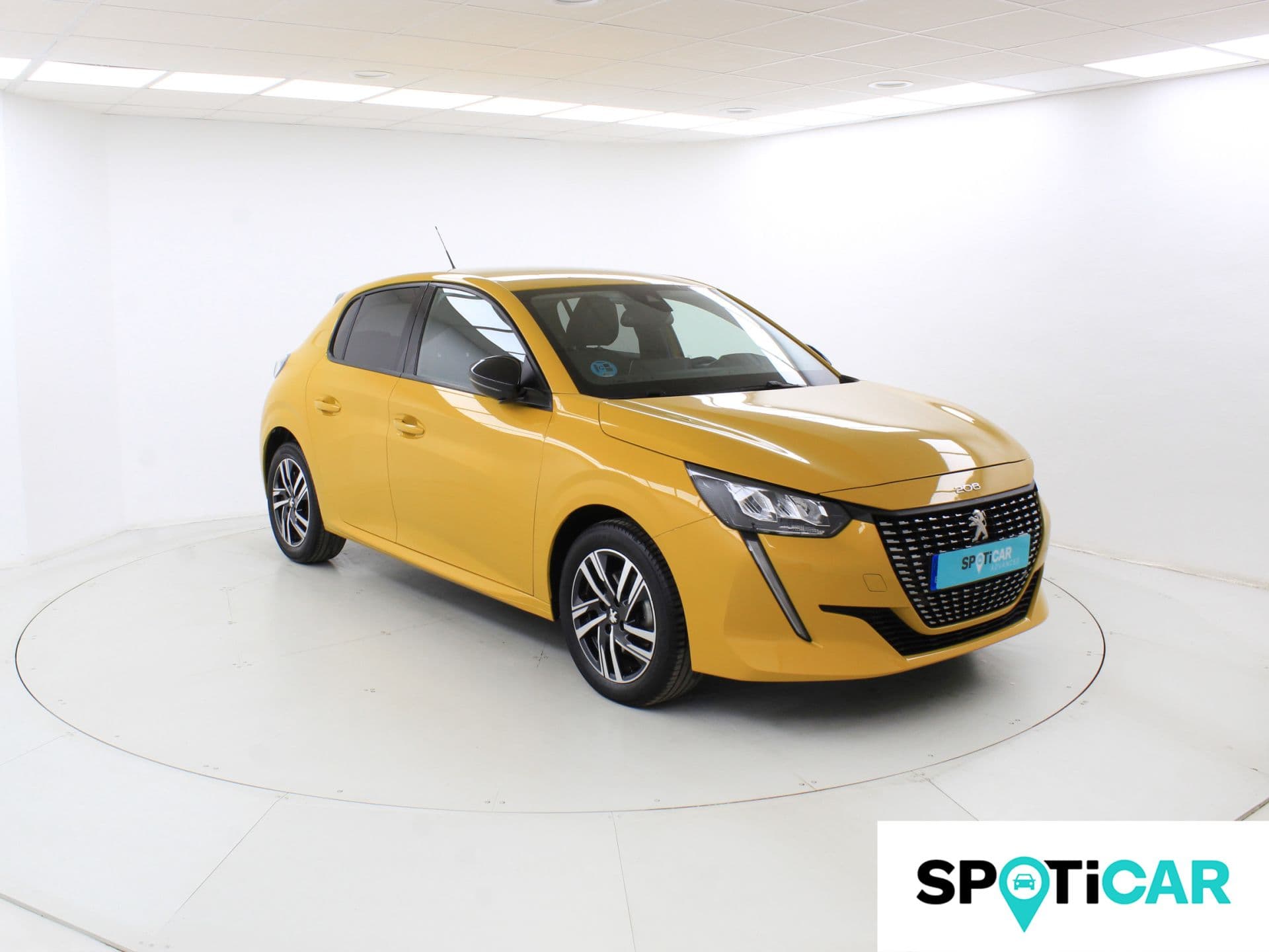 Peugeot 208 PureTech 73kW (100CV) Allure, color Amarillo Faro (metalizado), 2022, foto 5 de 6