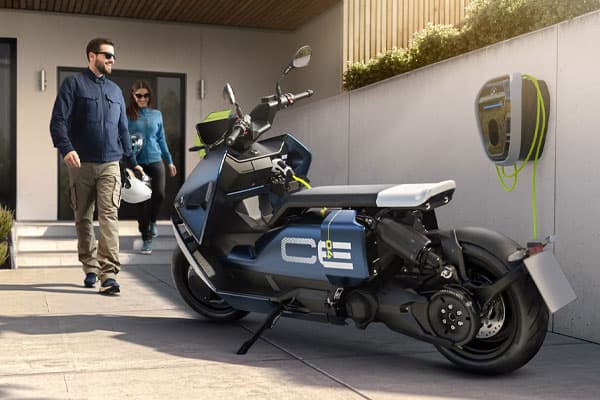 BMW CE 04