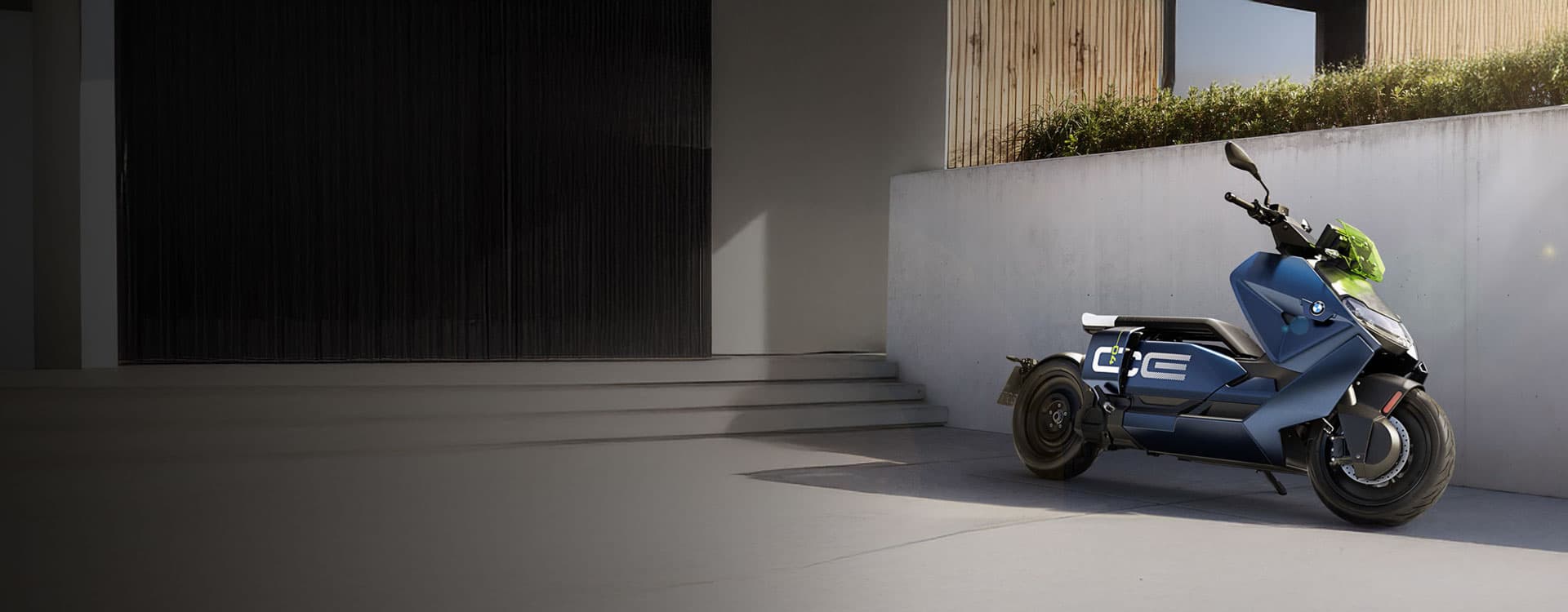 BMW CE 04