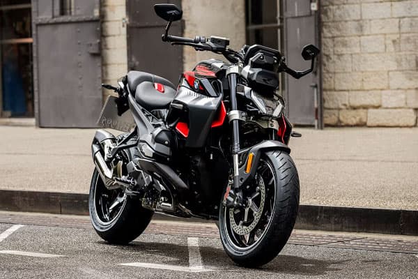 R 1300 R Precio