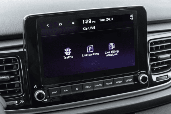 Pantalla táctil de un Kia Rio segunda mano de la 4ª generación (2017-2023)