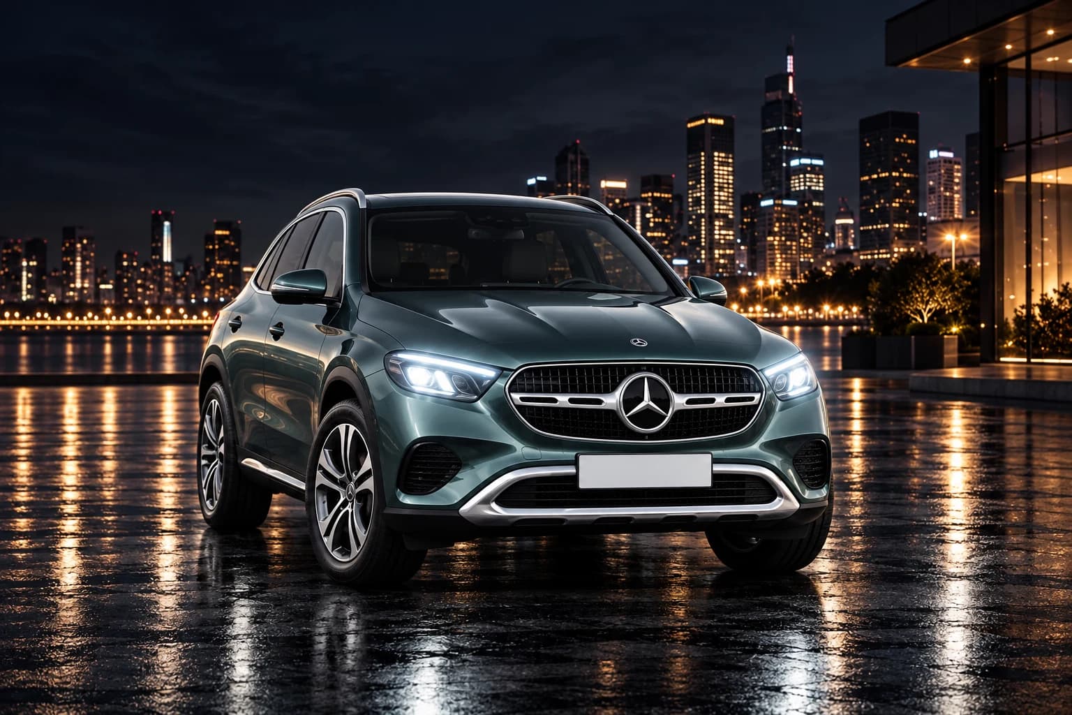 Mercedes-Benz GLC verde de noche