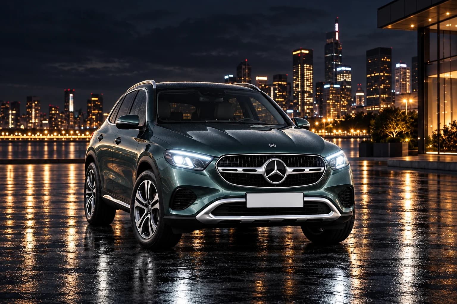 Mercedes-Benz GLC verde de noche