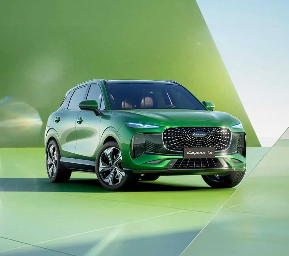 LEPAS L4 verde, vista frontal