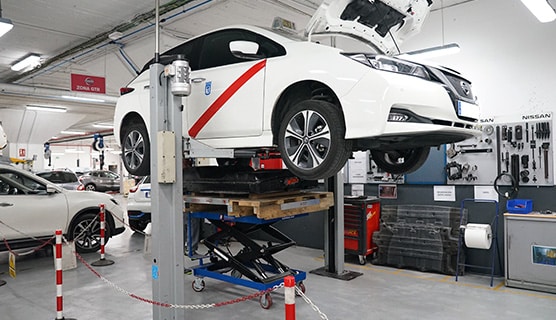 Taller Electricos_Retail_1 taller especialista coches electricos