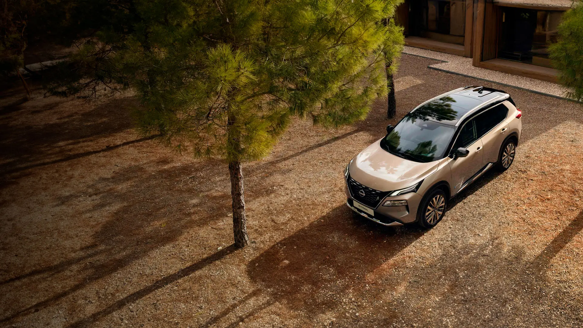 Nissan Xtrail suv crossover