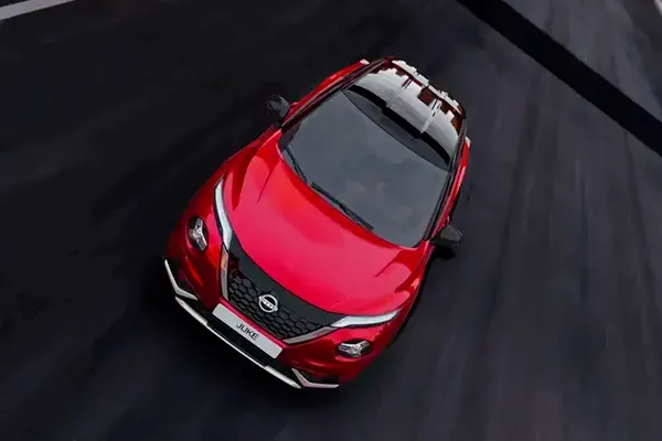 Nissan Juke rojo visto desde arriba
