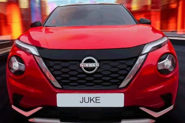 Foto frontal del Nissan Juke vista desde el parachoques