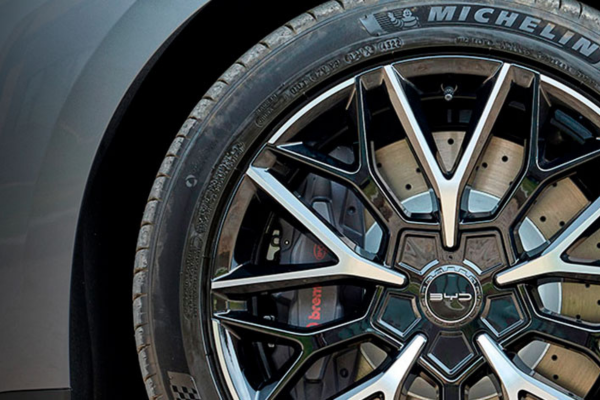 Detalle rueda BYD Han de segunda mano