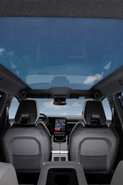 Foto tomada desde el interior parte trasera del Renault Espace