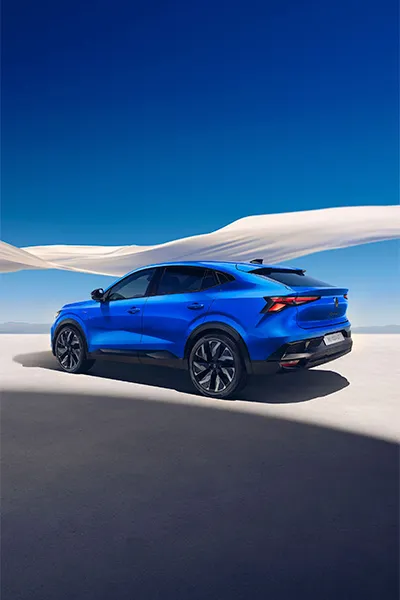 Foto del Renault Rafale vista lateral en formato banner