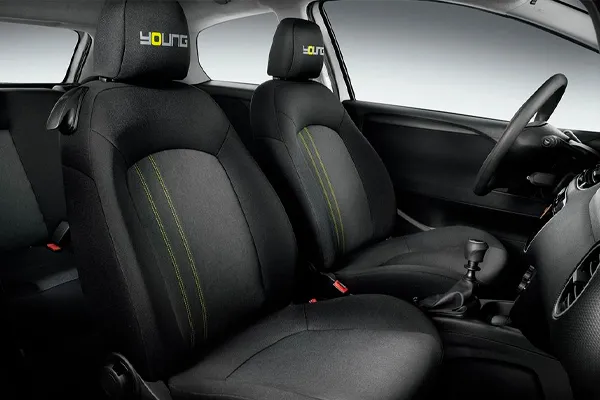 Foto interior de los asientos del Fiat Panda Pandina