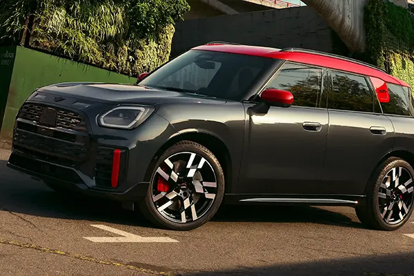 mini-countryman-jcw-stock-vo