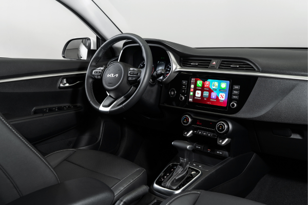 Interior de un Kia Rio de segunda mano tras el facelift