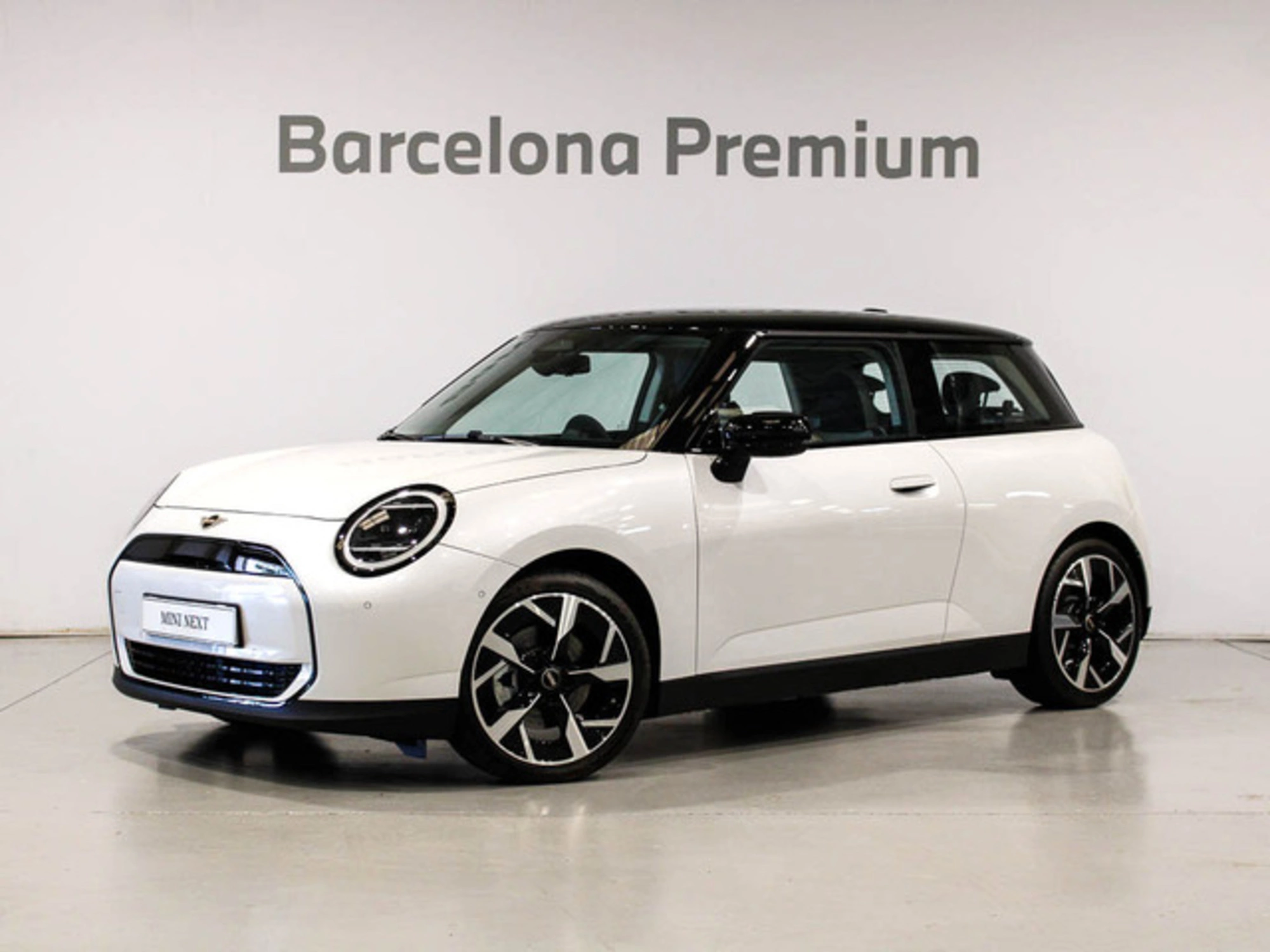 MINI Cooper — Caetano Barcelona