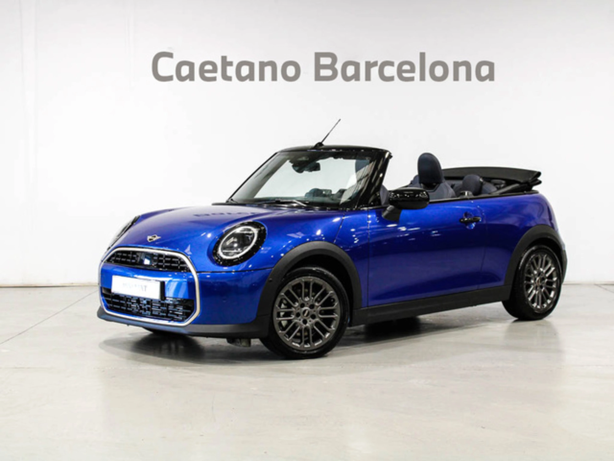 MINI Cooper Cabrio — Caetano Barcelona